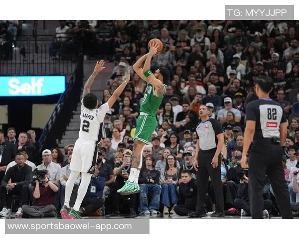 瓦塞尔强势挡拆助攻文班三步后仰跳投决胜最后一攻 瓦塞尔强势挡拆助攻文班三步后仰跳投决胜最后一攻